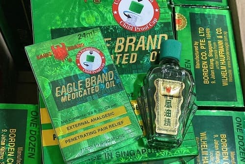 Dầu gió xanh Mỹ Eagle Brand Medicated Oil giá bao nhiêu?-1