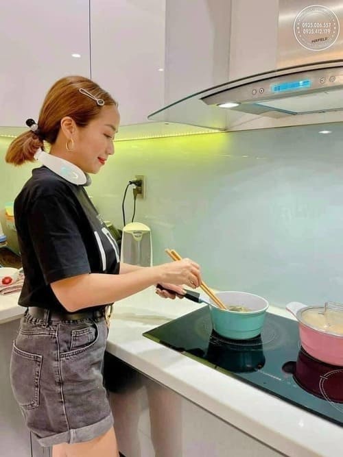 cach-dung-may-mat-xa-neck-massage-device-hieu-qua-nhat-tu-chuyen-gia1