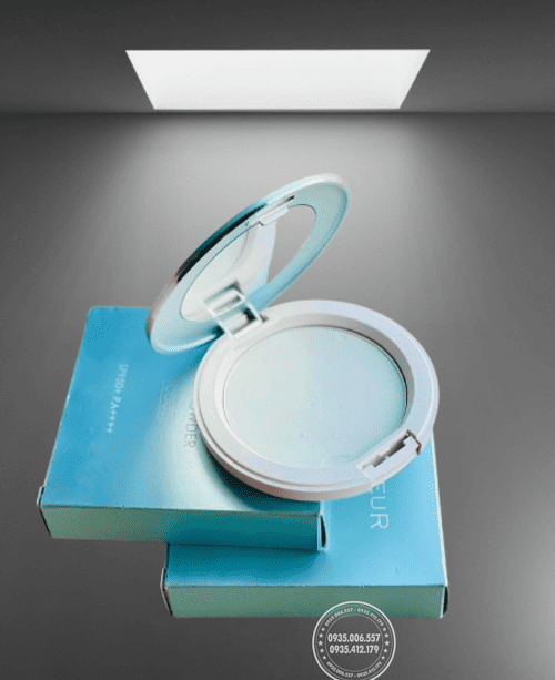 cach-dung-ampleur-face-powder-cool-bi-quyet-giu-da-mat-lanh-kiem-dau-ca-ngay1